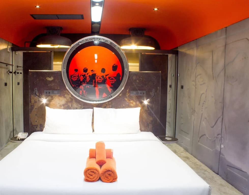 Nicky's Handlebar Hotel - photo 7