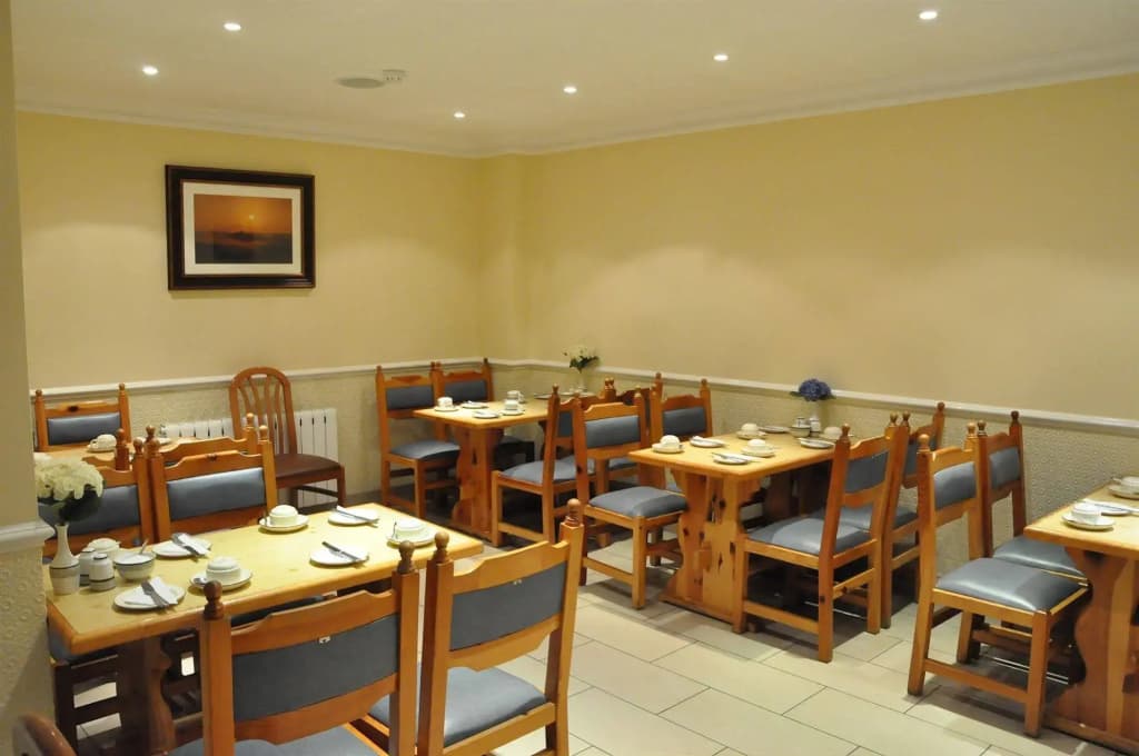 Olympic House Hotel - photo 17