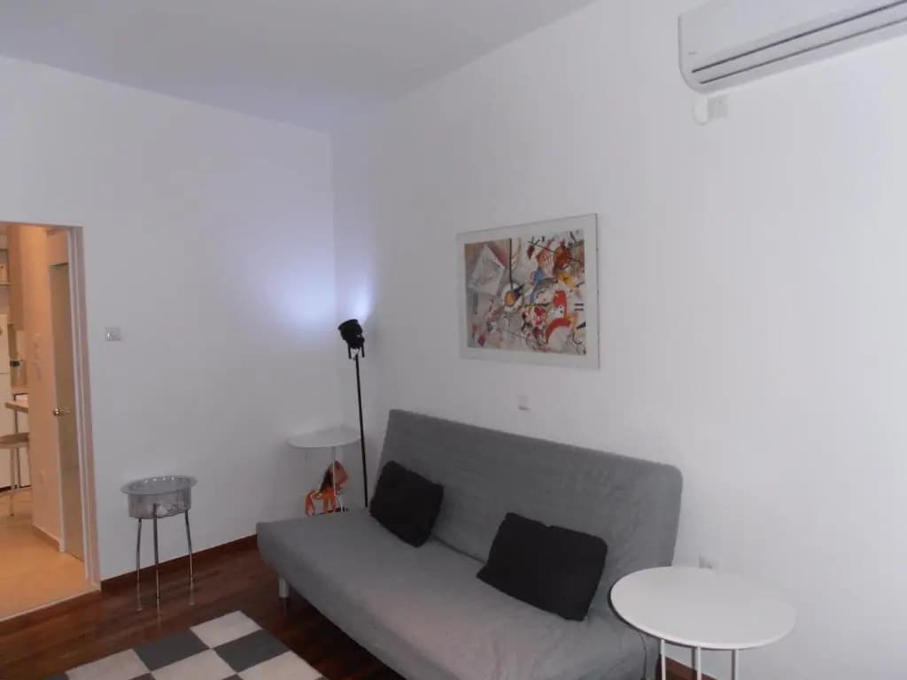 Velvendou 36A Apartment - photo 2