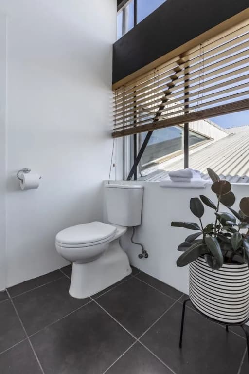 StayCentral - Fitzroy Converted Warehouse Penthouse - photo 9