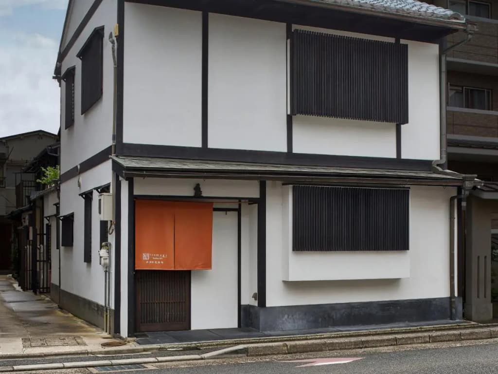Tsumugi Nishinotoinhanayacho - main photo