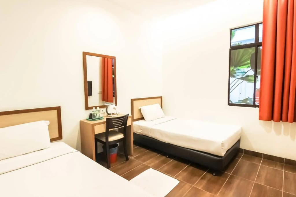 Sunflower Hotel Melaka - photo 7