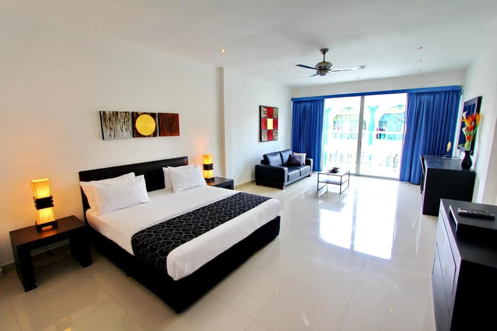 East Suites - photo 4