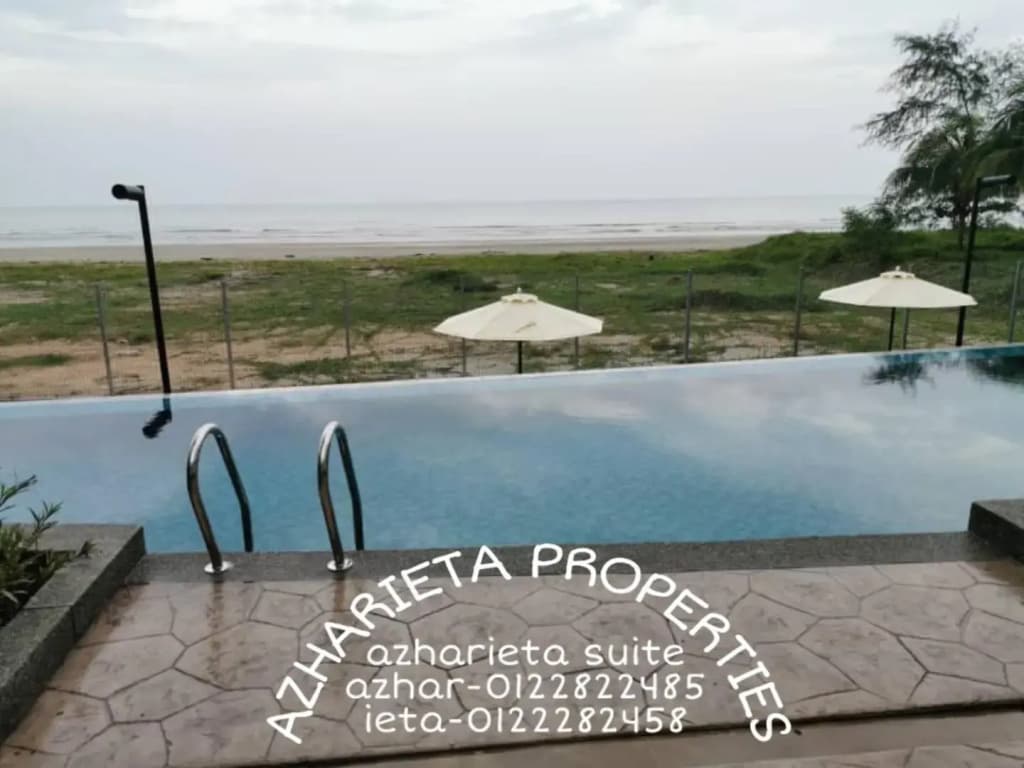 TimurBay Seafront Residence-Farish's Suite By Azharieta - photo 12