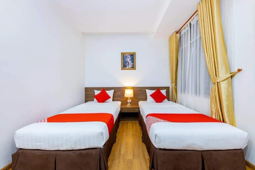 Homey Hotel - photo 2