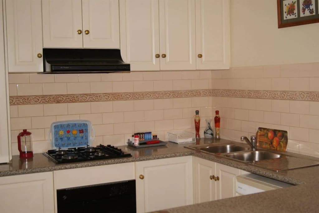 Moonee Valley Views Apartments - photo 18