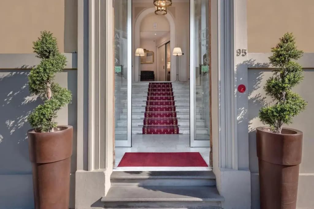 La Fortezza Hotel - photo 12