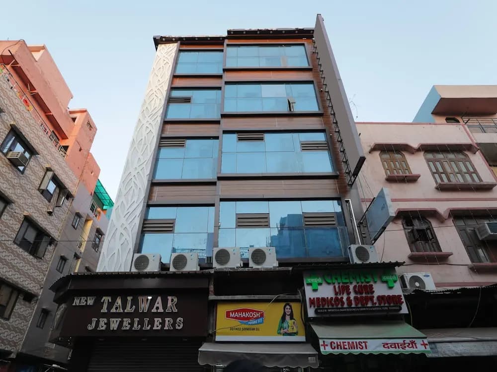 OYO 12503 Hotel Corner Point - photo 1