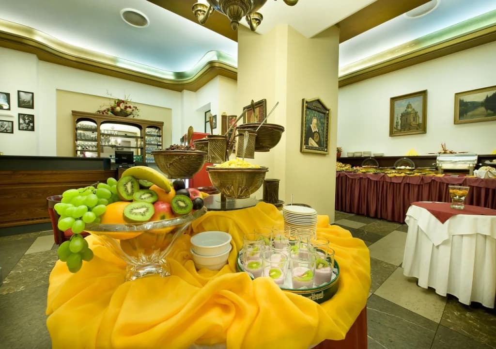 EA Hotel Rokoko - photo 21