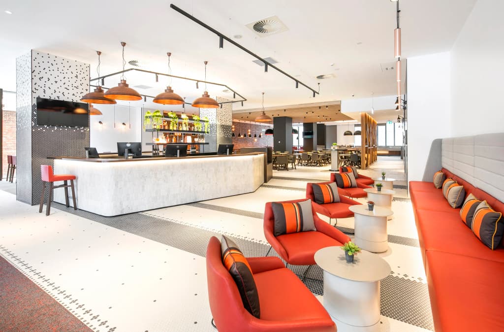 Holiday Inn Express Melbourne Little Collins by IHG - photo 2