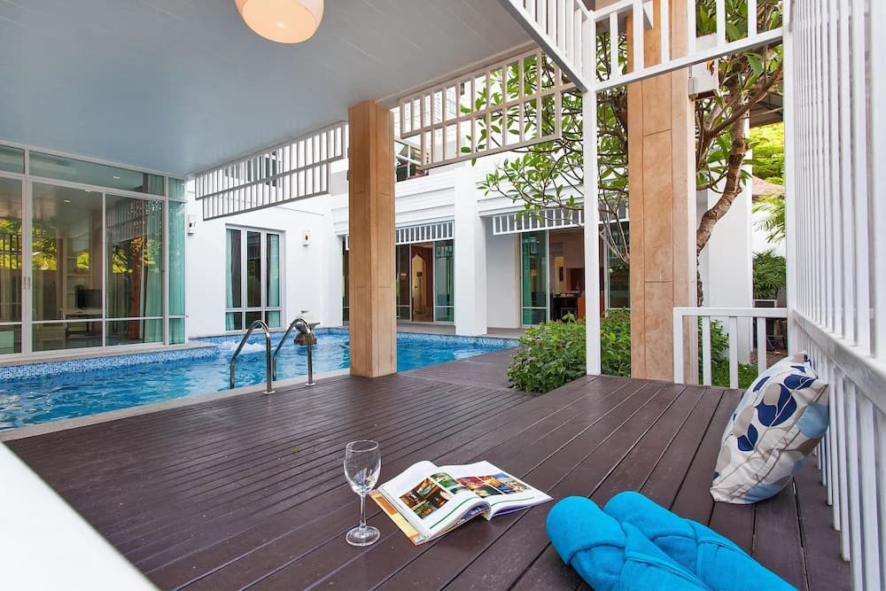 Jomtien Waree 9 with 6 bedrooms - photo 9