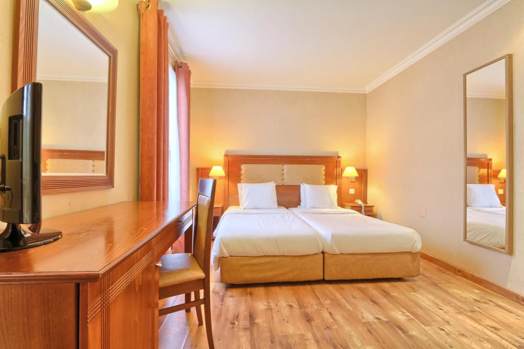 121 Paris Hotel - photo 2