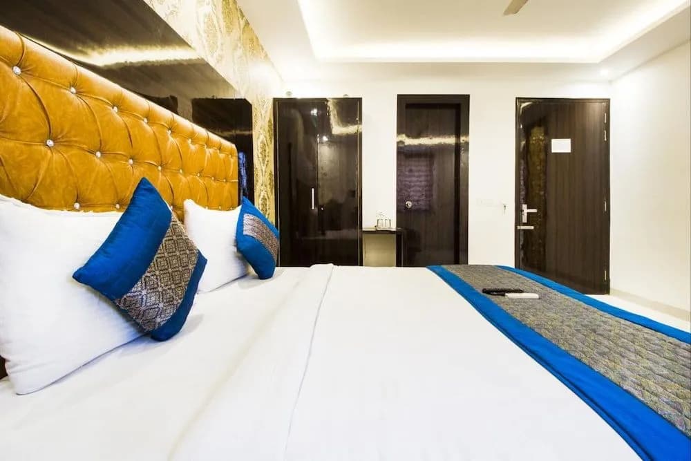Hotel Iconic Plaza - photo 5