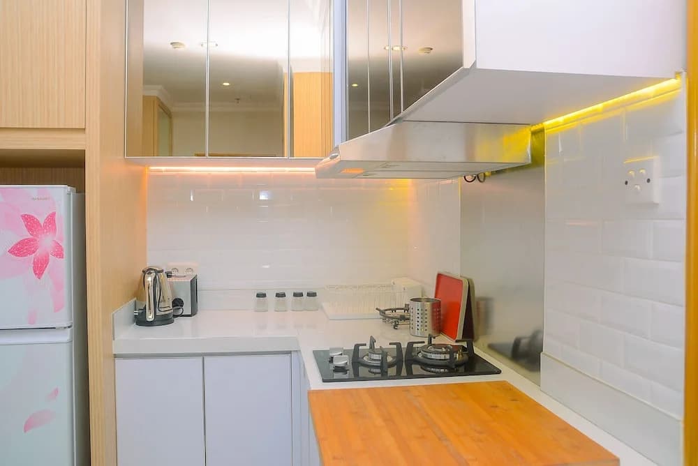 Modern Studio at Titanium Square Apartment - photo 10