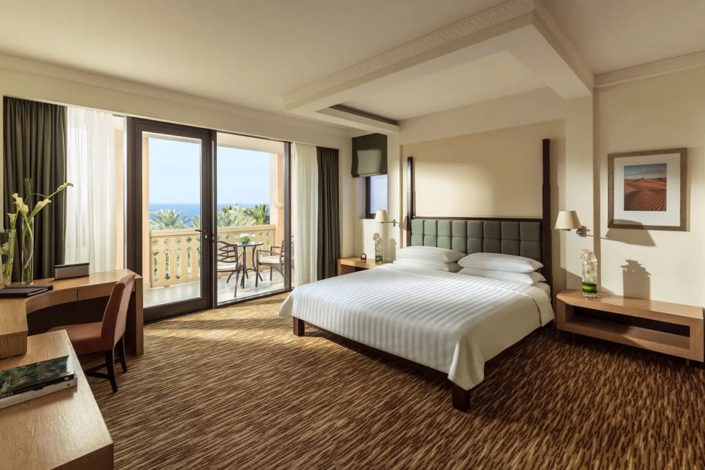 Hilton Muscat Al Bandar - photo 24