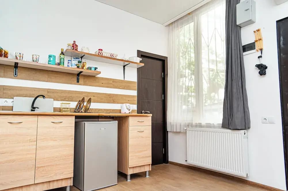 Cute Ground Floor with Free Parking - photo 11