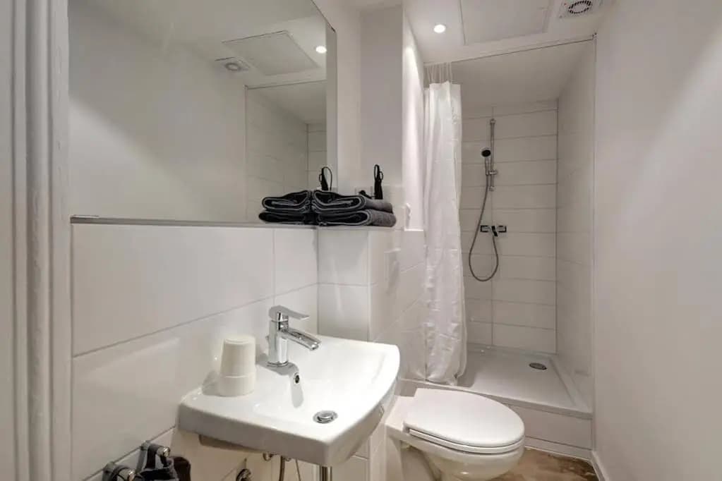 Sleep Like Home Apartments - photo 9
