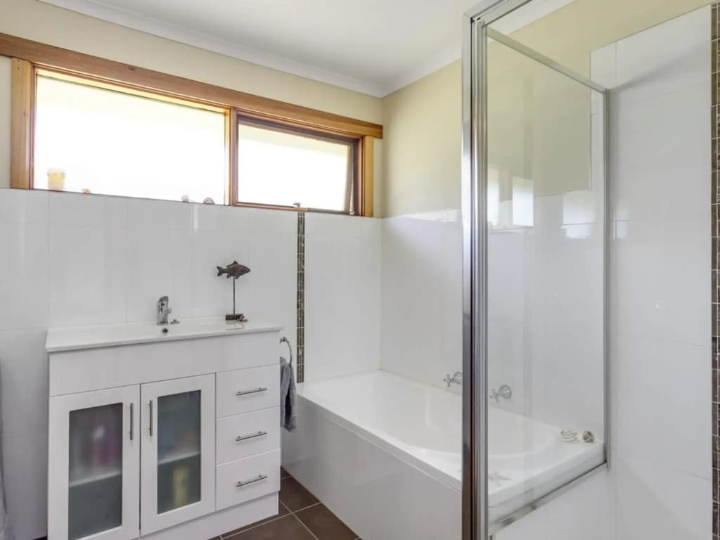 Poolside Getaway Dromana - photo 7