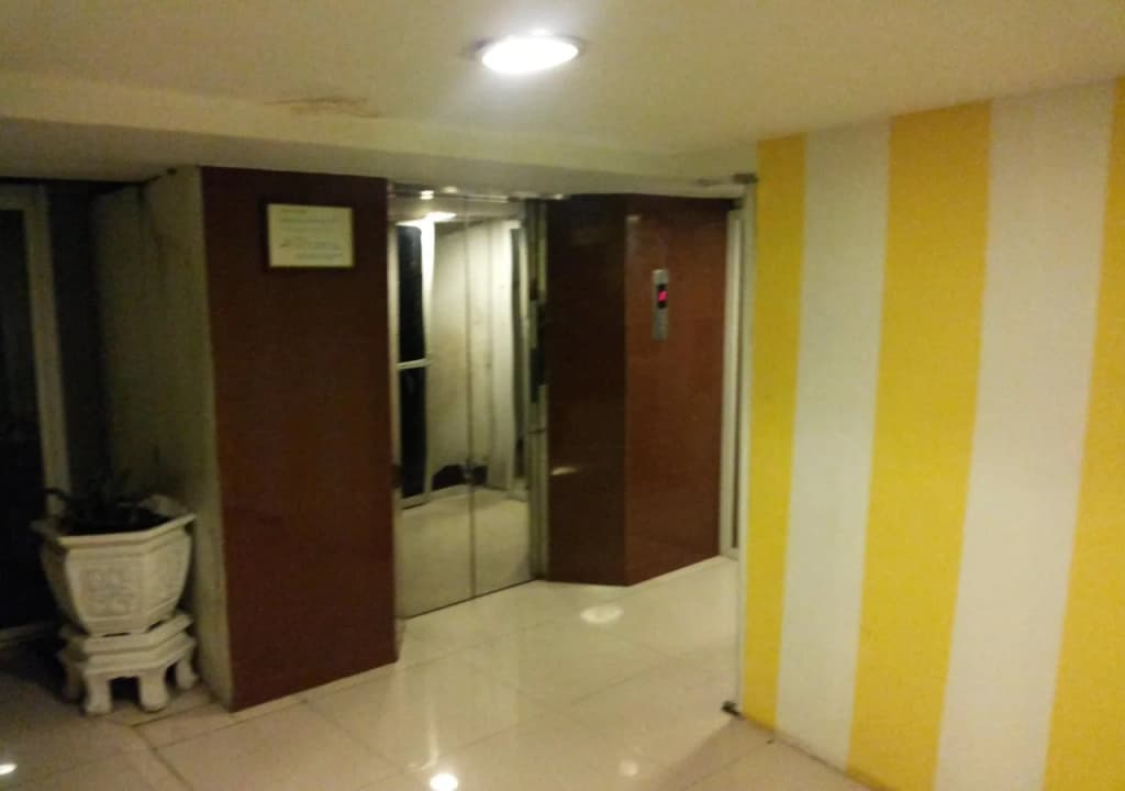 Central Place Hotel - photo 9