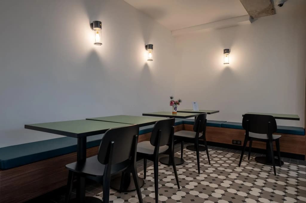 Beau M Paris Hostel - photo 27
