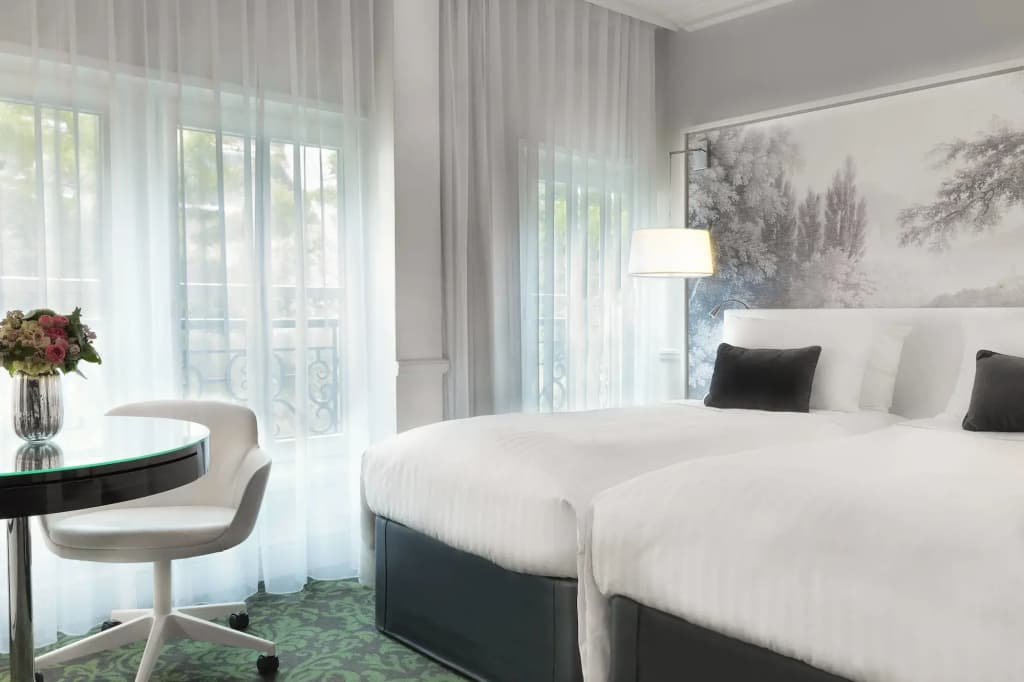 Renaissance Paris Nobel Tour Eiffel Hotel - photo 5