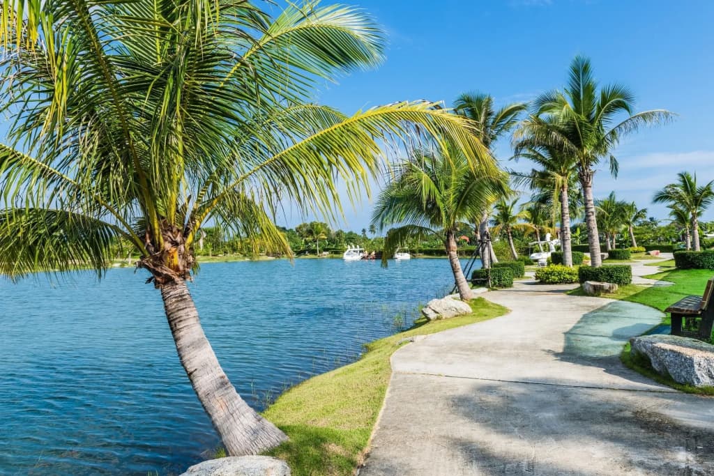 Chalong Miracle Lakeview Resort & Spa - photo 25