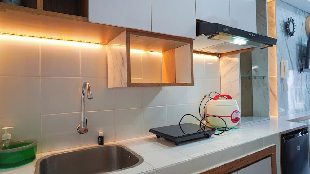 Classic Modern Studio At Apartment Tokyo Riverside Pik 2 - photo 13