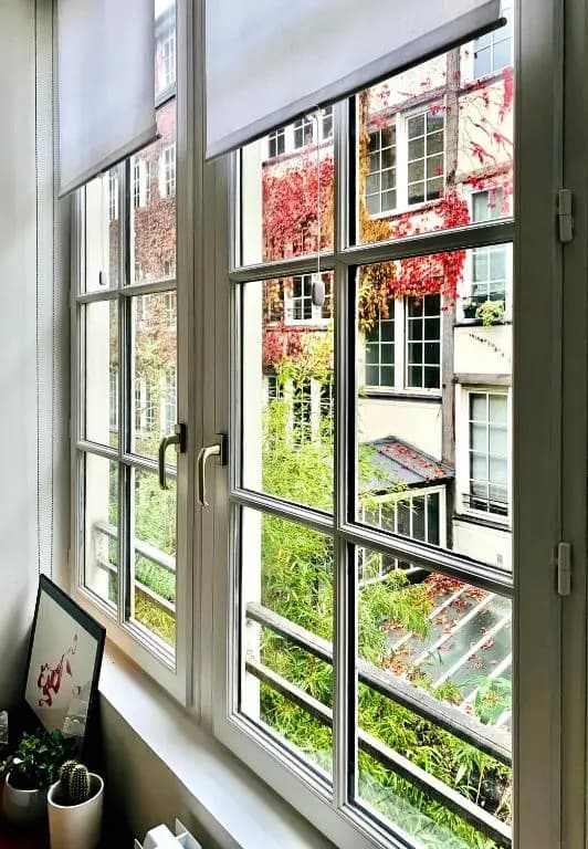 Top cozy apartment in the Upper Marais Area - photo 6