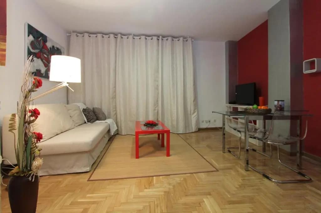 Apartamentos Goyescas Deco - photo 5