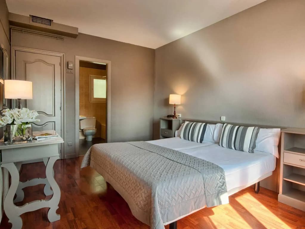 Hotel Paseo de Gracia - photo 2