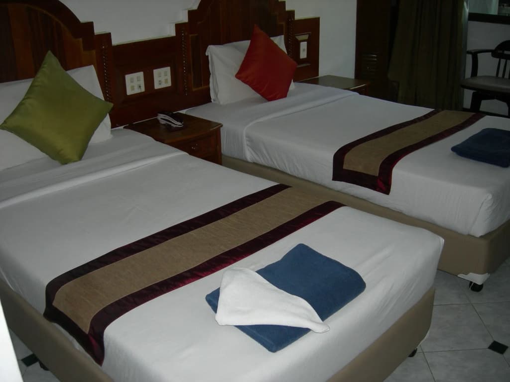 Hack Patong Beach Hotel - photo 6