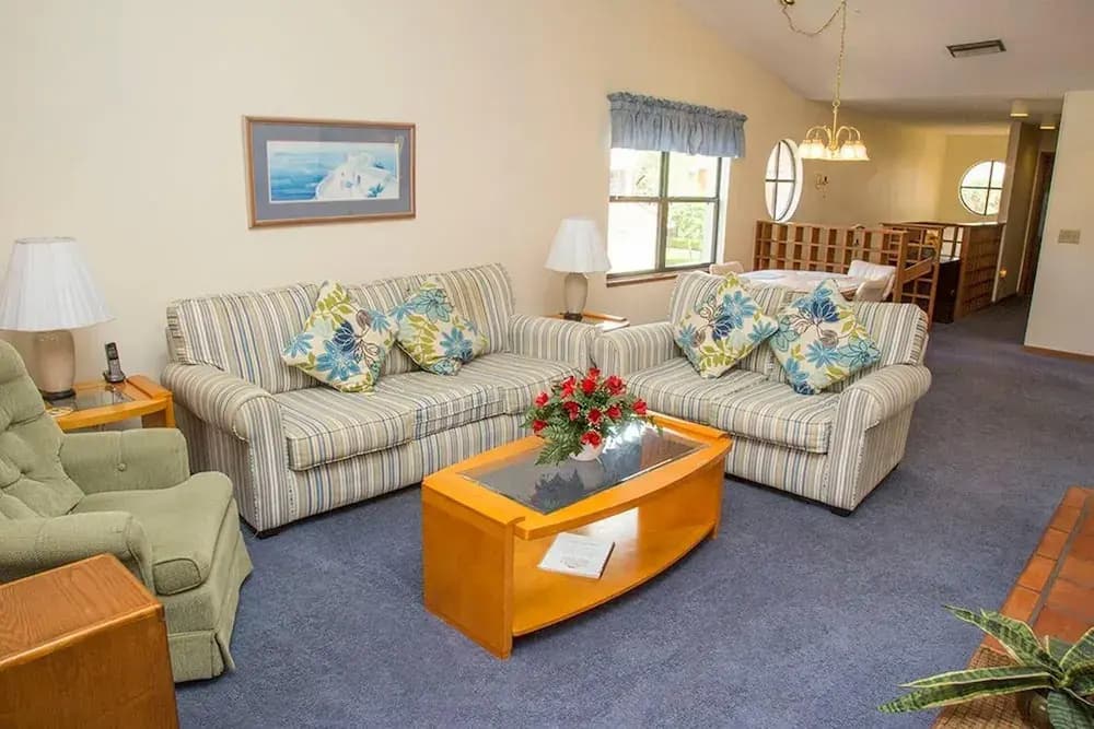 Claremont Holiday Home - photo 11
