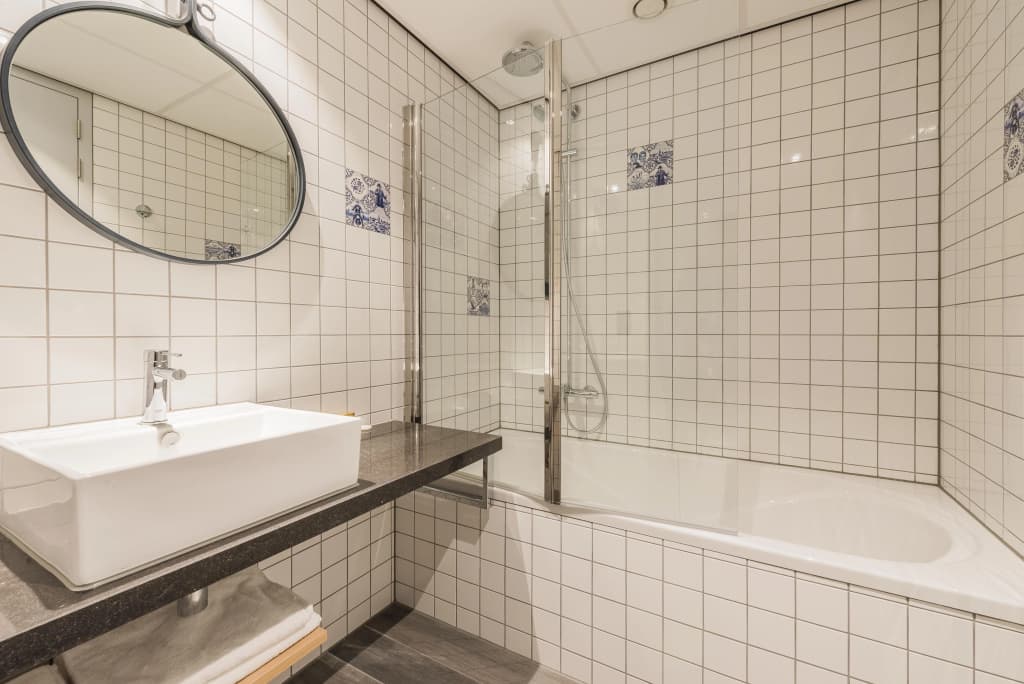 Urban Lodge Hotel - photo 11