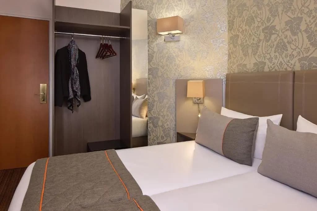 Timhotel Tour Eiffel - photo 45