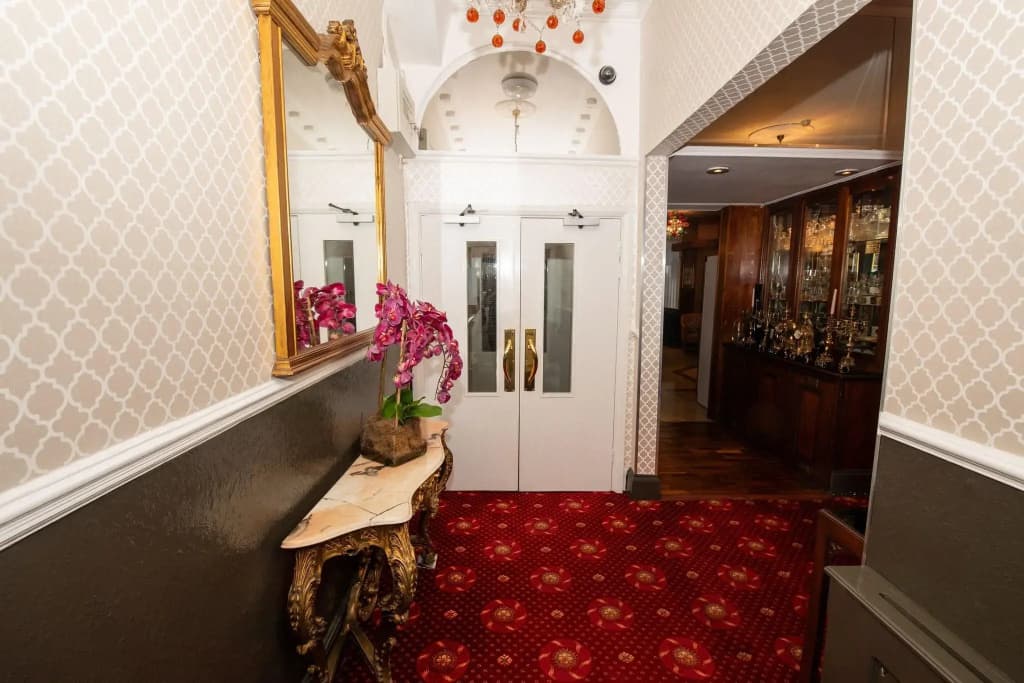Hotel La Place - photo 2