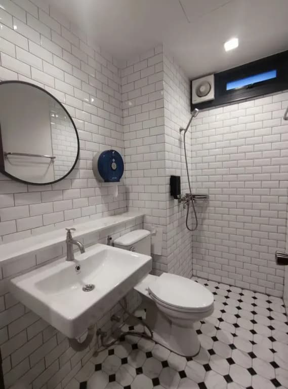 N5 Ratchawong Hostel - photo 42