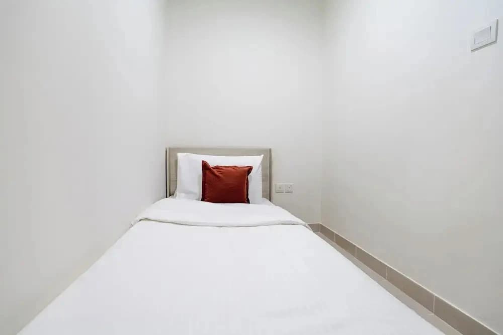 2BR plus M Pet-Friendly Prime Amenities - photo 5