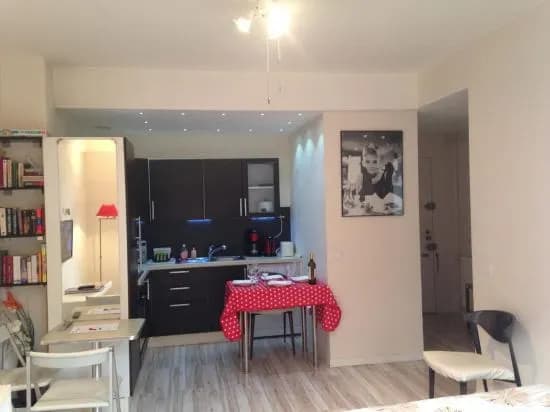Le Christina-La Madeleine Apartment - photo 4
