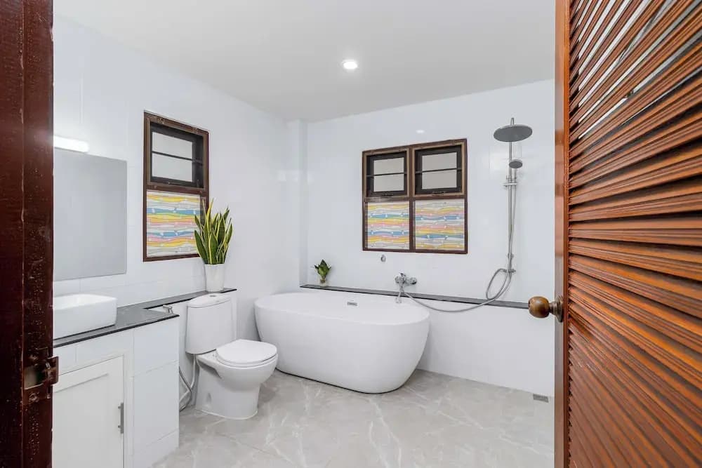 Poolside 3BR for Relaxed Stays V278 - photo 9