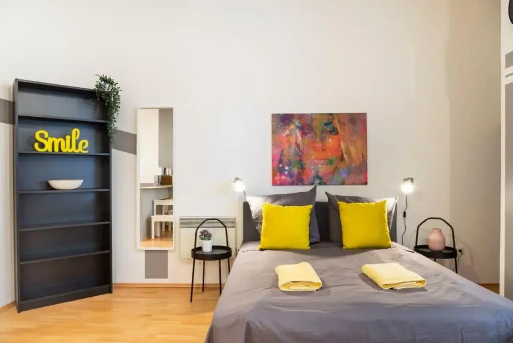 Cozy 2 room apartment next to Hermannstraße - photo 3