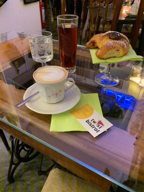 HomEdo Bed & Breakfast - photo 10