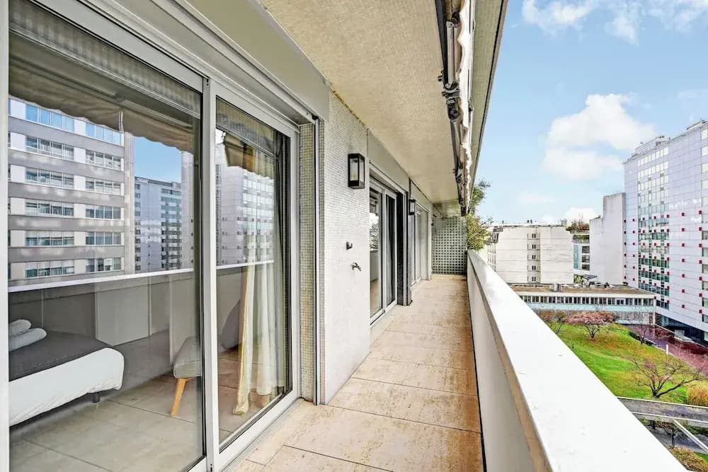 Exceptional 3bdr/6p apt - View of the Eiffel Tower - photo 7