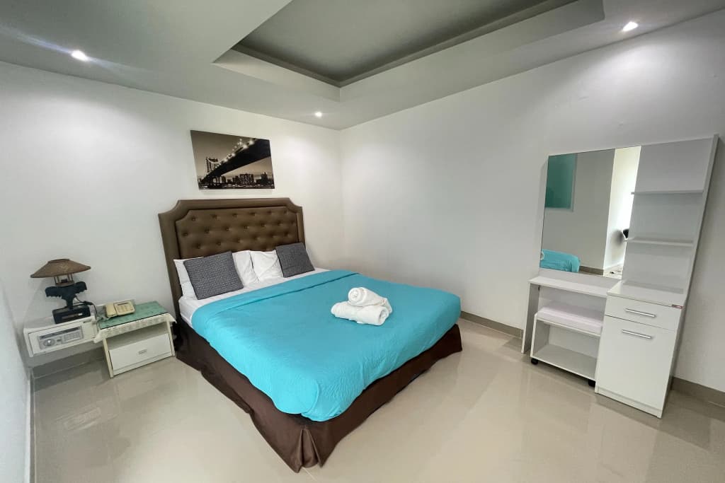 W-9 Hotel - photo 30