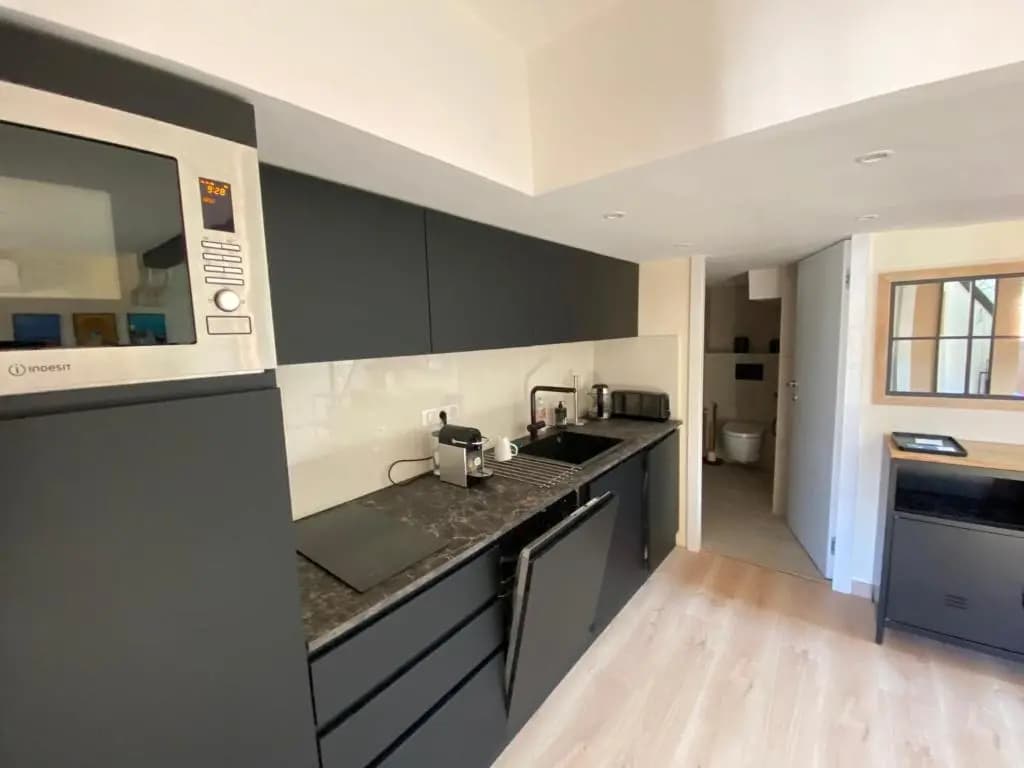 06A2 - Cœur du Vieux Nice bel appartement moderne rénové - photo 11