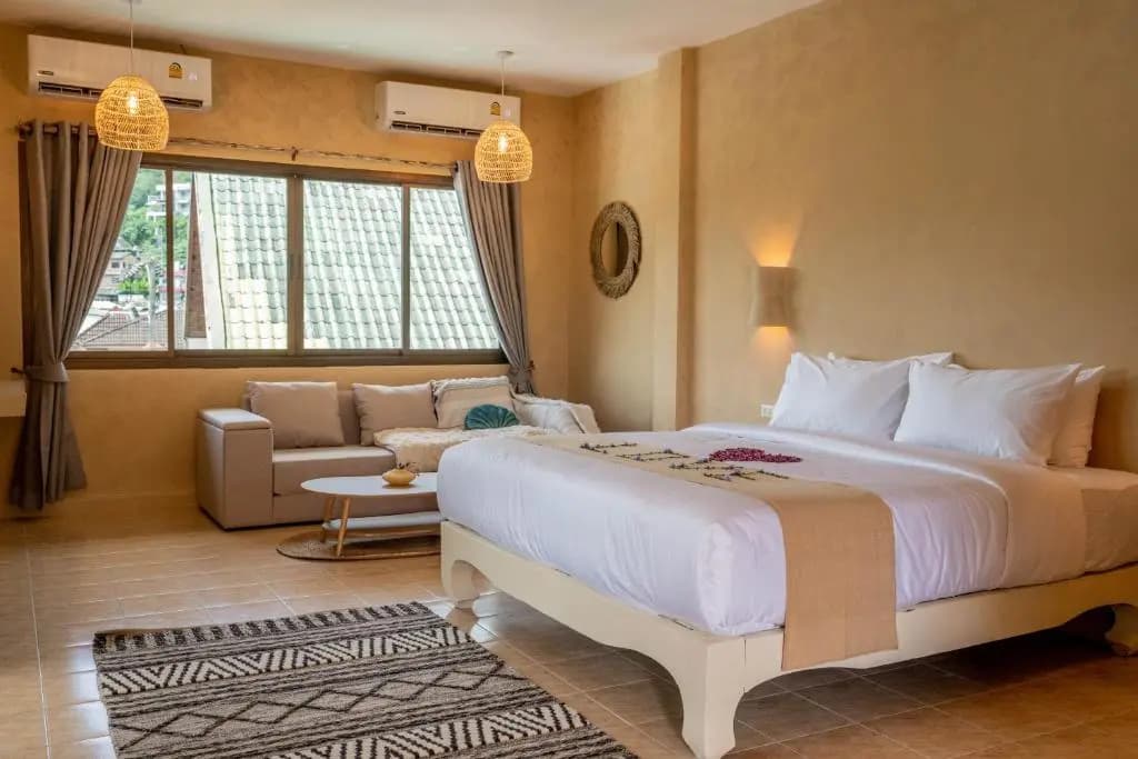 Hotel Casa Solana Patong Beach - photo 8