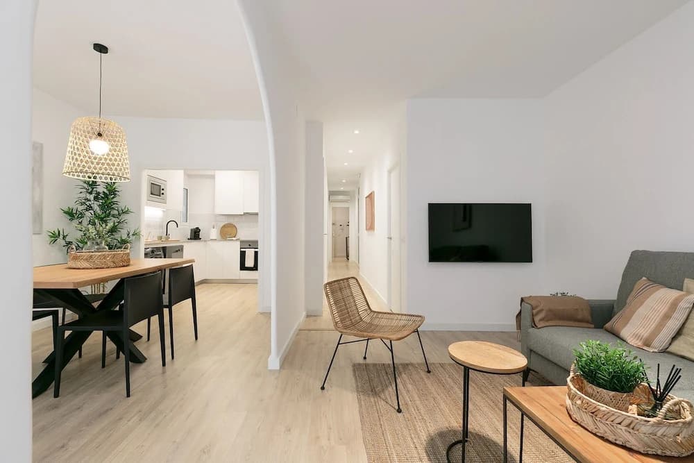 Cathedral Ramblas Apartment - photo 2