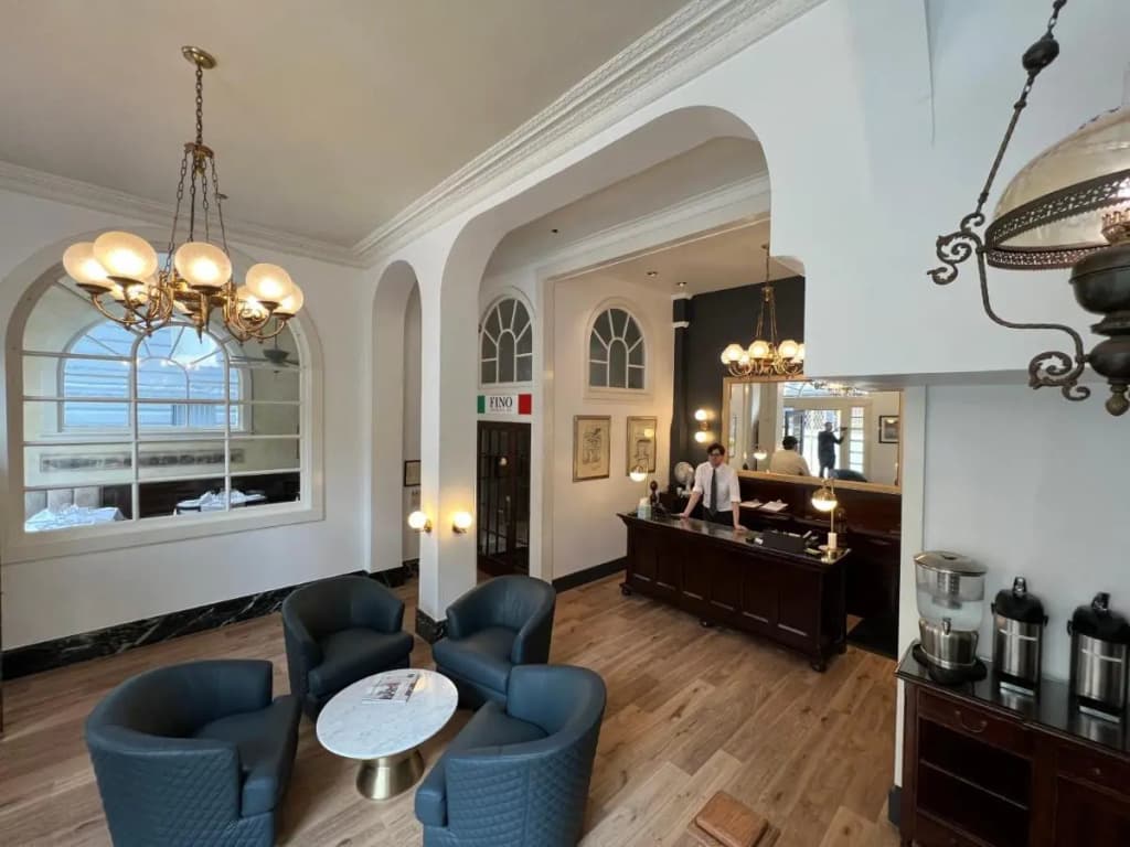 The Andrews Hotel - photo 34