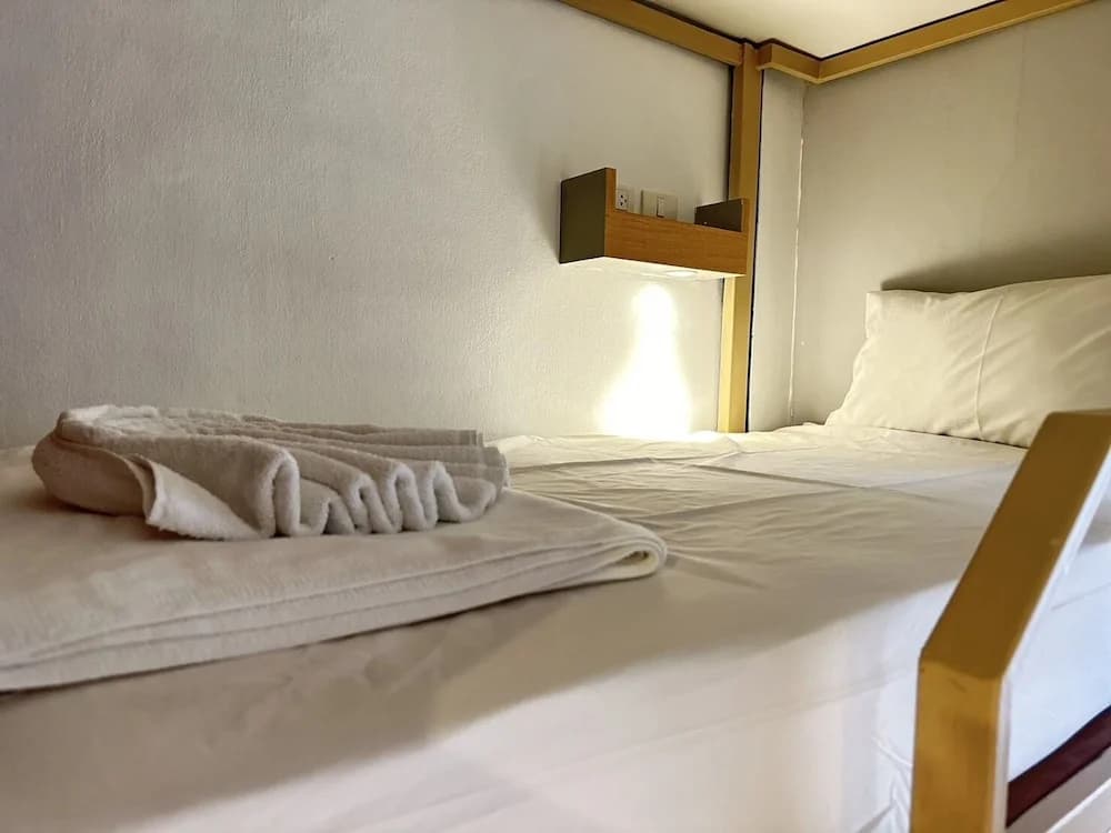 Terminal 58 hostel at town - photo 2