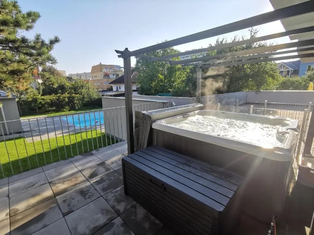 Dream Getaway Apartment with Jacuzzi and Pool - photo 11