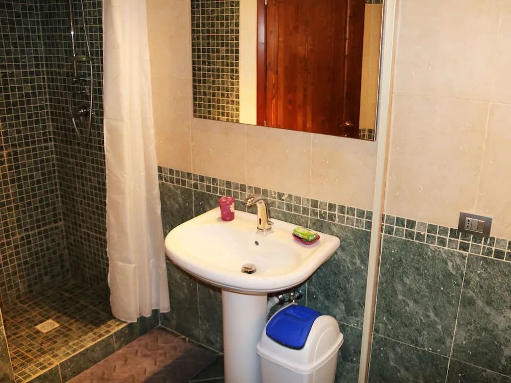 Old Rome House - photo 8